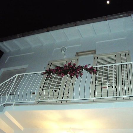 La Viareggina Hotel Viareggio Exterior photo